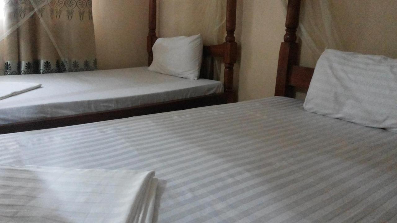 Rock Shadow Hotel Koboko 외부 사진