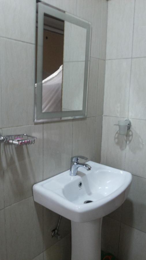 Rock Shadow Hotel Koboko 외부 사진