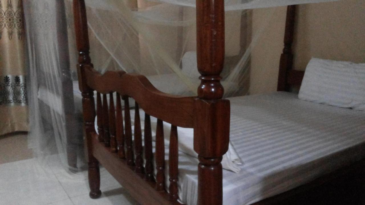 Rock Shadow Hotel Koboko 외부 사진
